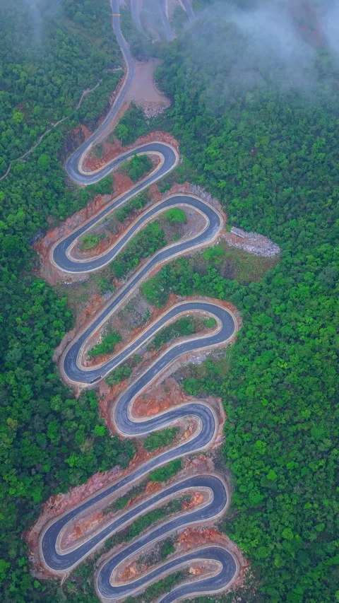 Khau Coc Cha mountain pass (Me Pia), Cao Bang, Vietnam Video stock 310101288
