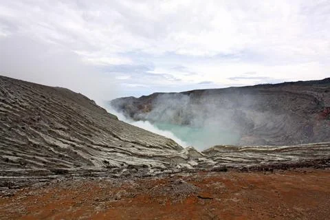 Khava Ijen Java Indonesia. Crater of volcano Khava Ijen, Sulfur mine in Ja... Foto stock