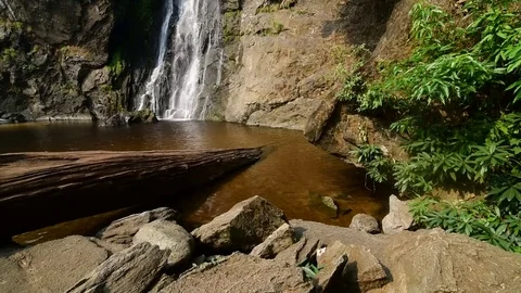 Khlonglan waterfall Video stock 73760327