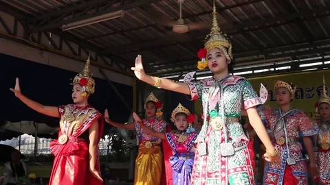 Khmer classical dancers performing in traditional costume in Siem Reap, Cambodia Stock Footage 77248641