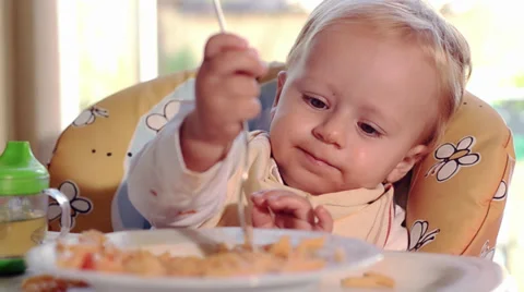 Kid and pasta Stock-Footage 32167490
