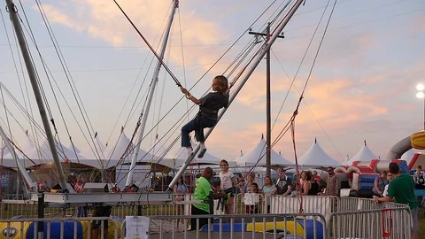 Kid bungee-jumping Video stock 118490838