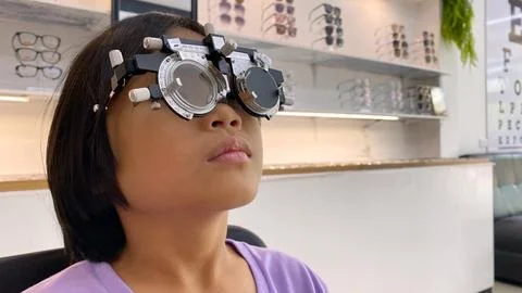 Kid eye test Fotos Stock