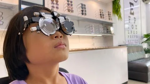 Kid eye test Stockfoto's