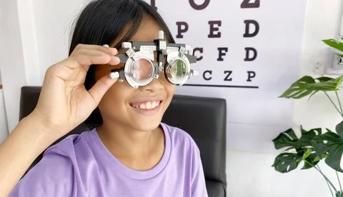 Kid eye test Stockfoto's