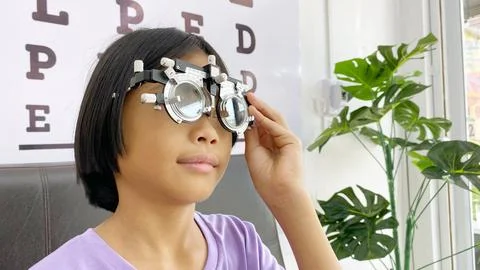 Kid eye test 写真素材