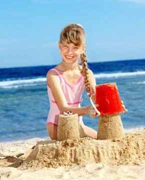 Kid playing on  beach. Foto stock