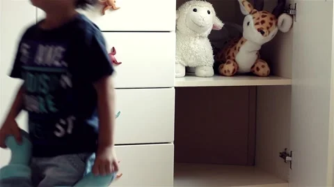 Kid playing with toys Stock Footage 41307164