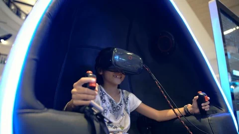 Kid playing with virtual reality glasses  Video stock 103992087