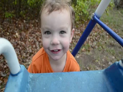 Kid Punching Vidéo 20495925