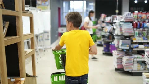 Kid in shopping mall Stock Footage 137262428
