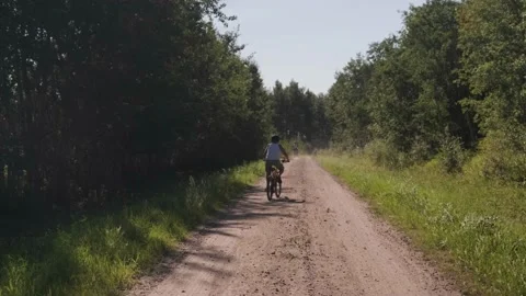 Kids on Bikes - 2 Video stock 171717850