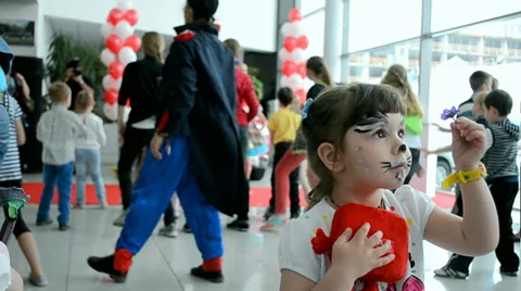Kids dancing during NIKO Junior Fest 2014, International Children's day. Stock Footage 39584513