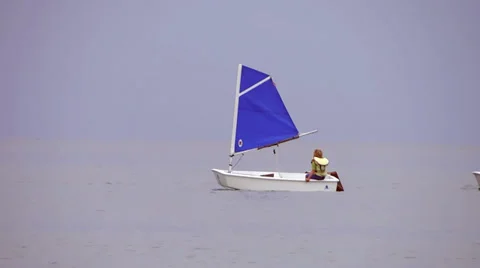 Kids learning to sail Stock Footage 34254813