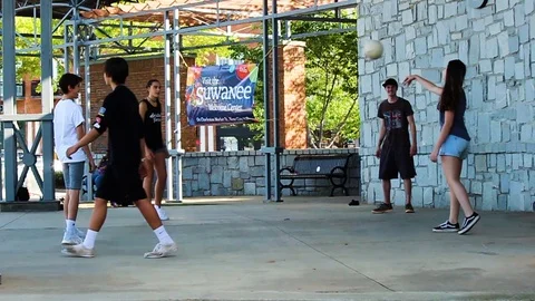 Kids Playing Four Square 動画素材 89101526