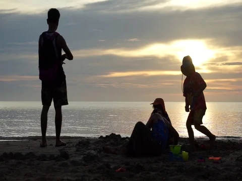 Kids playing sand Stock Footage 124825913