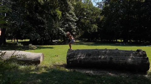 Kids playing on trunk Stock-Footage 114172296