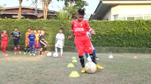 Kids soccer practice Stock Footage 46850495