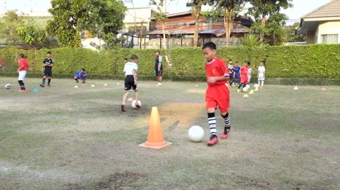 Kids soccer practice Stock Footage 46850976