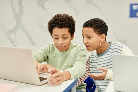 Kids using Computer in Class 스톡 사진