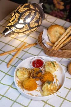 Kiev cutlet with mashed potatoes on the table Foto stock