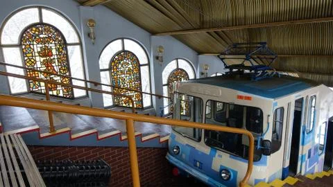 The Kiev funicular. Interior of the upper station with a trailer 库存照片