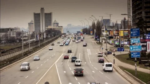 Kiev - March 2017. Tilt Shift Time Lapse of Highway Traffic Downtown 스톡 동영상 74901900