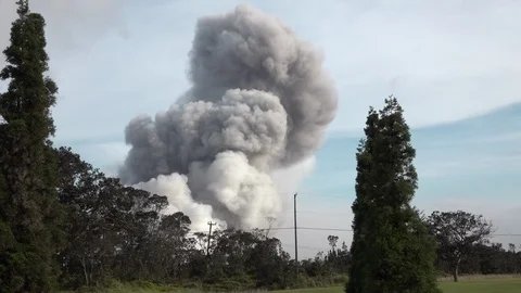 Kilauea Volcano Eruption 2018 - Large Volcanic Ash Cloud Erupts From Summit Stock Footage 90367382