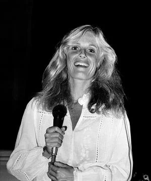 Kim Carnes performs on Solid Gold, 1983 Credit: Ron Wolfson / MediaPunch..... Stock Photos