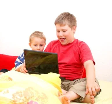 Kinder am Computer Foto stock