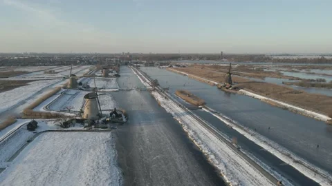 Kinderdijk, Windmills, Netherlands, Ice skating, Schaatsen Vidéo 152020494