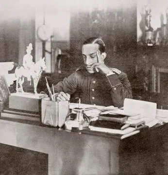 King Alfonso Xiii Of Spain At His Desk In 1915. From La Esfera, 1915. Stock Photos