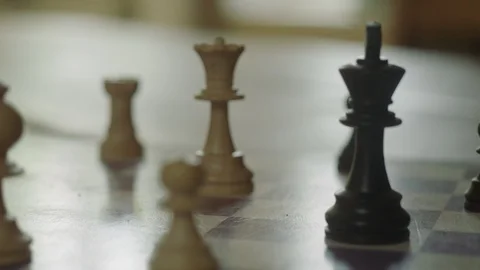 King falling Stock Footage 128470403