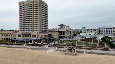 King Neptune Statue and Virginia Beach Boardwalk Aerial Pullback Stock Footage 333872653