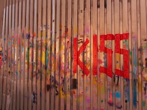 Kiss Here Dumbo 스톡 동영상 73499042