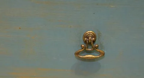 Kitchen cabinet handle. Kitchen decor in the form of a cabinet handle Foto stock