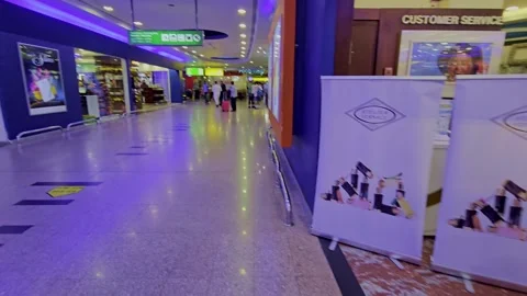 A kitchen with a counter and a refrigerator Vídeo Stock 291933763