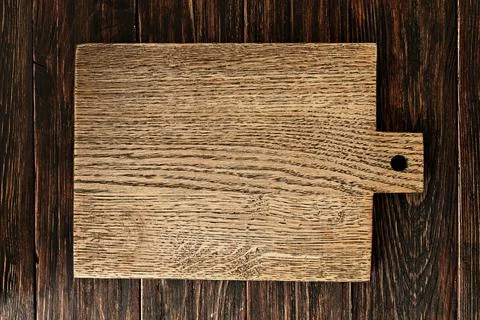 Kitchen desk cooking mockup. empty vintage wooden cutting board Foto stock