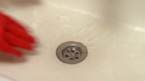 Kitchen drain clogging up with food particles Video stock 147933828