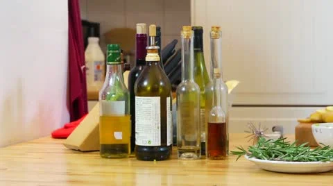 Kitchen pan Stock Footage 18091613