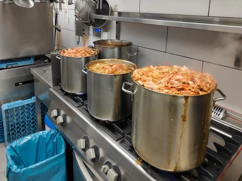 Kitchen Pots Cooking Scene Stock-Fotos