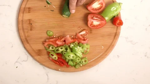 Kitchen work, salad cutting, cooking, man cooking, man's hand cutting salad Vidéo 120677340