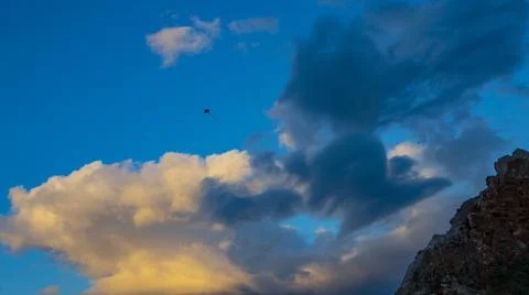 Kite in the air with cloudy sky Stockfoto's