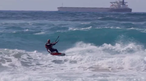 Kite surfer racing down the line at high speed Vidéo 46797556