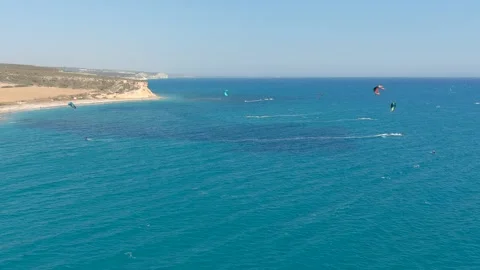 Kite surfers 스톡 동영상 218315163