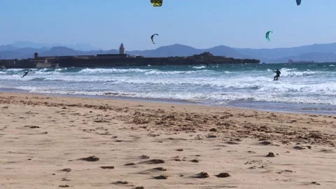 Kite Surfing in Tarifa 스톡 동영상 147983177