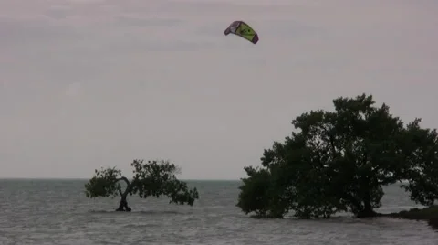 Kiteboard 1 at 29.9 fps - one of series Vidéo 44812951