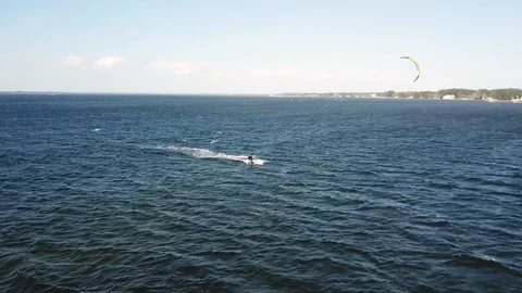 Kiteboarding on the Bay 库存影片 88668587