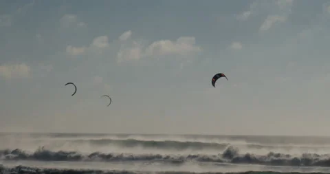 Kiteloop waves 库存影片 90565111