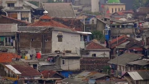 Kites over a slum's rooftops Stock-Footage 75887259